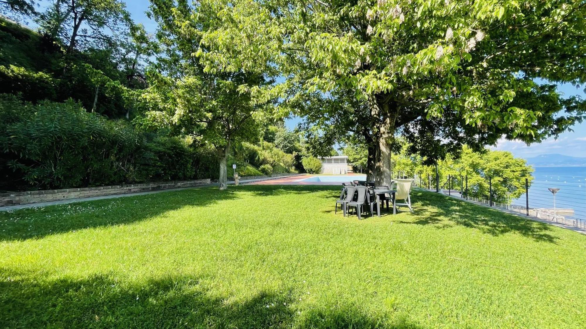 Casa Vacanze Blue Lake Padenghe sul Garda Eksteriør bilde